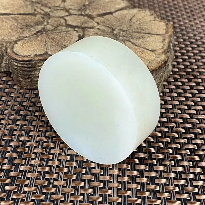 Natural Kunlun Jade Rough Nephrite Raw (141g,5.7X1.9cm)