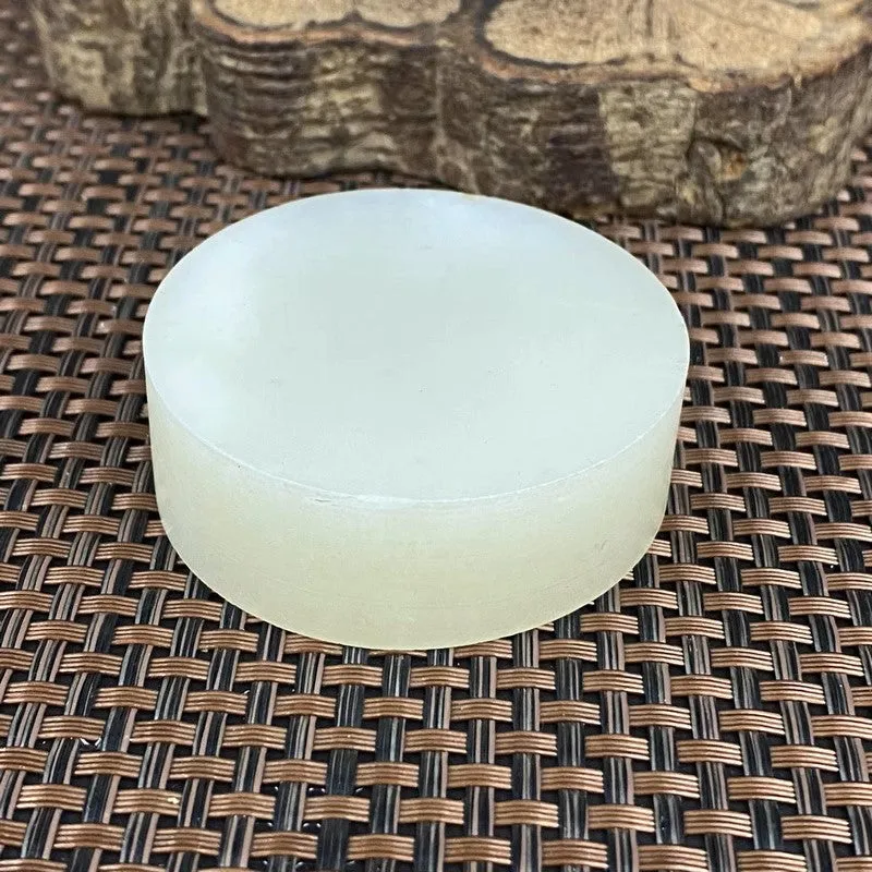 Natural Kunlun Jade Rough Nephrite Raw (141g,5.7X1.9cm)