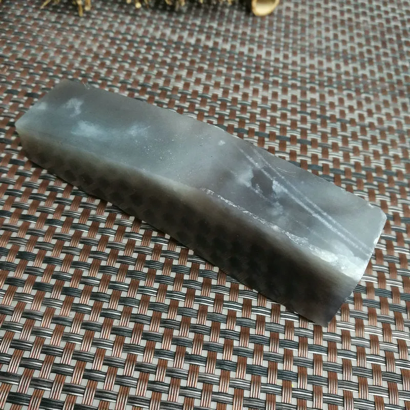 Natural Kunlun Jade Rough Nephrite Raw (189g, 11X2.9X2.4cm)