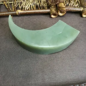 Natural Kunlun Jade Rough Nephrite Raw (256g,13X4X2.8cm)