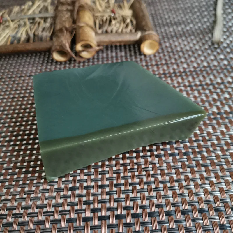Natural Kunlun Jade Rough Nephrite Raw (306g, 8.5X5.8X3.3cm)