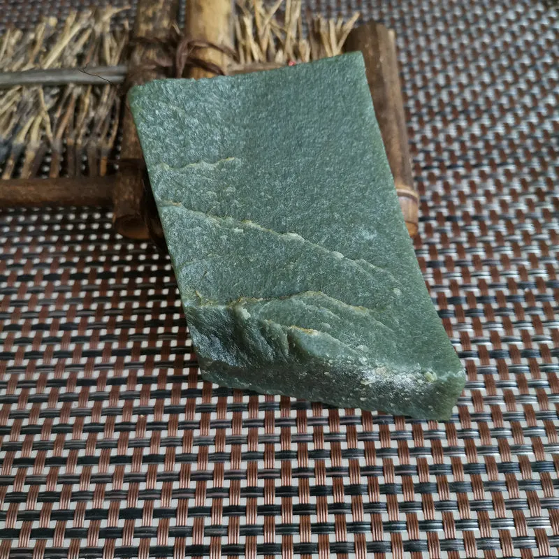 Natural Kunlun Jade Rough Nephrite Raw (306g, 8.5X5.8X3.3cm)