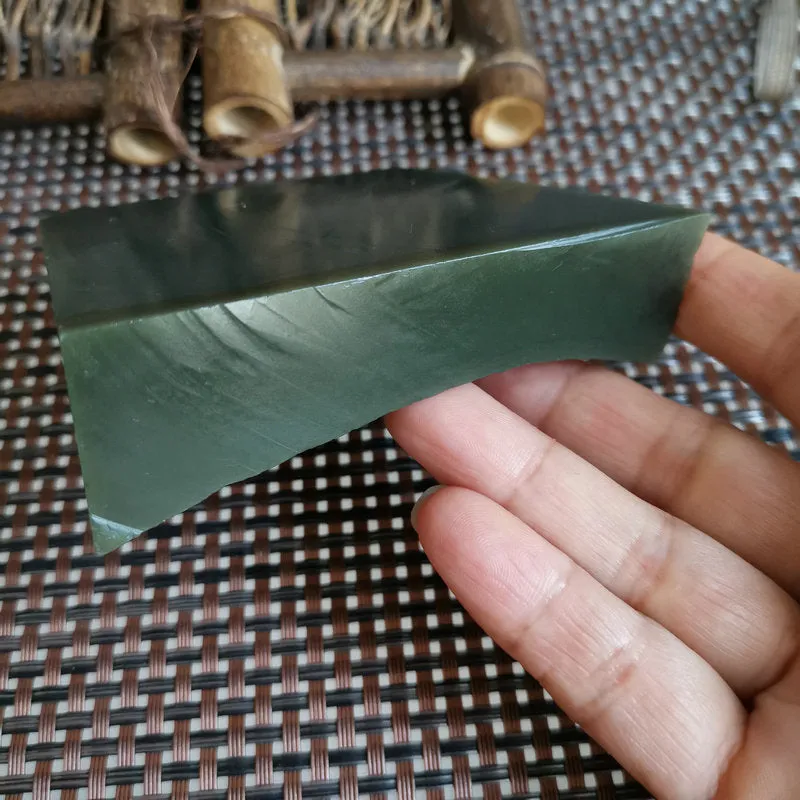 Natural Kunlun Jade Rough Nephrite Raw (306g, 8.5X5.8X3.3cm)