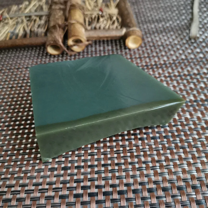 Natural Kunlun Jade Rough Nephrite Raw (306g, 8.5X5.8X3.3cm)