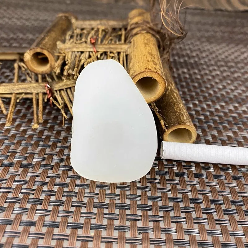 Natural Kunlun Jade Rough Nephrite Raw (38g,4.7X3.3X1.0cm)
