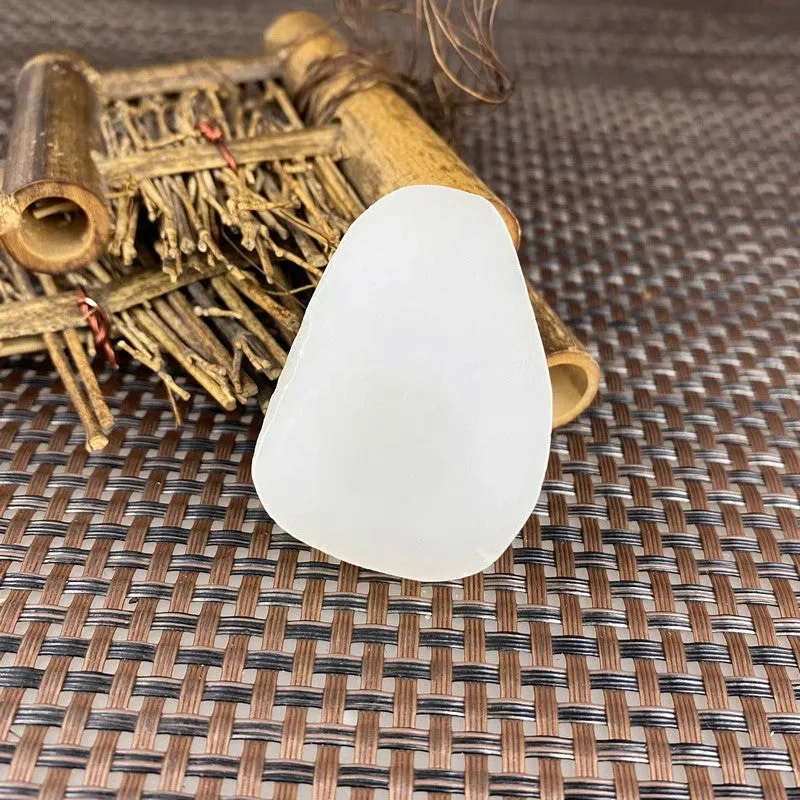 Natural Kunlun Jade Rough Nephrite Raw (38g,4.7X3.3X1.0cm)