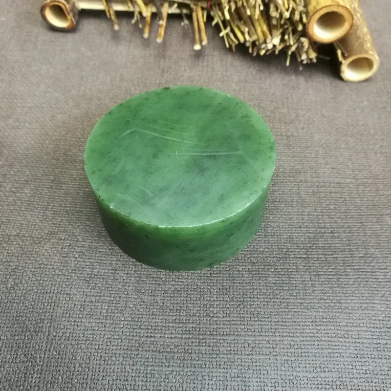 Natural Kunlun Jade Rough Nephrite Raw (5.6x2.5cm)