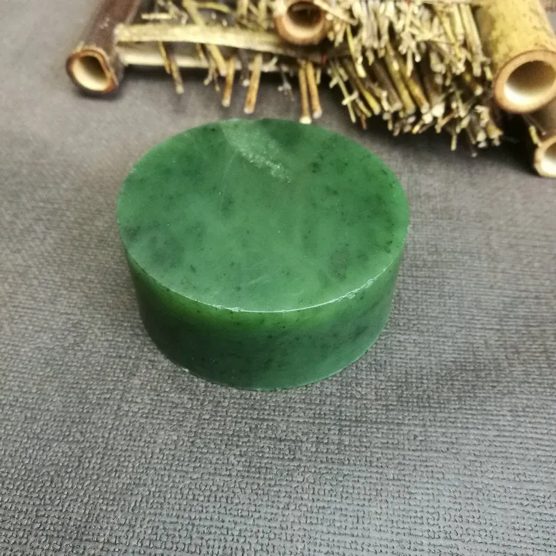 Natural Kunlun Jade Rough Nephrite Raw (5.6x2.5cm)