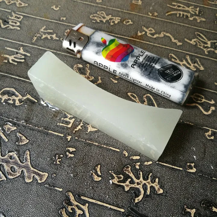 Natural Kunlun Jade Rough Nephrite Raw (64g, 7.3X1.5X1.3cm)