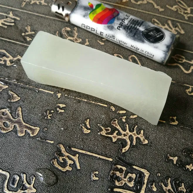Natural Kunlun Jade Rough Nephrite Raw (64g, 7.3X1.5X1.3cm)