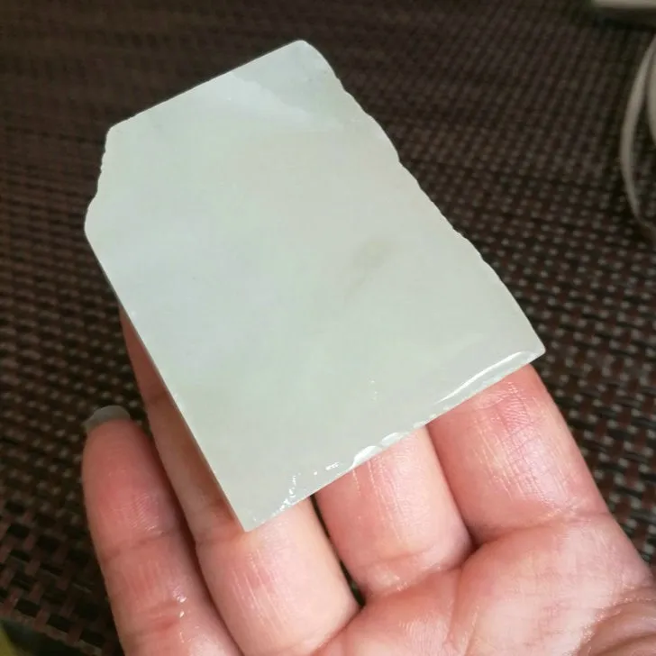 Natural Kunlun Jade Rough Nephrite Raw (73g, 5.5X4.4X1.7cm)