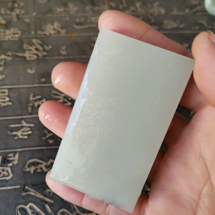 Natural Kunlun Jade Rough Nephrite Raw (73g, 7X4X0.9cm)