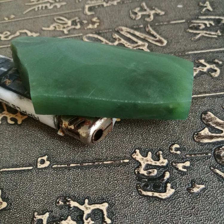 Natural Kunlun Jade Rough Nephrite Raw (77g, 7.8X2.9X0.7cm)