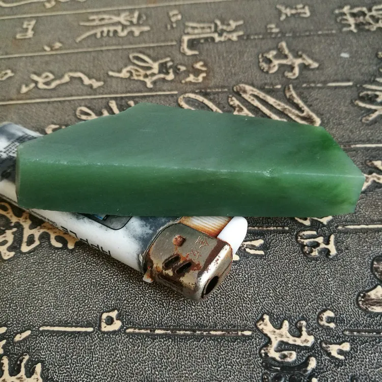Natural Kunlun Jade Rough Nephrite Raw (77g, 7.8X2.9X0.7cm)