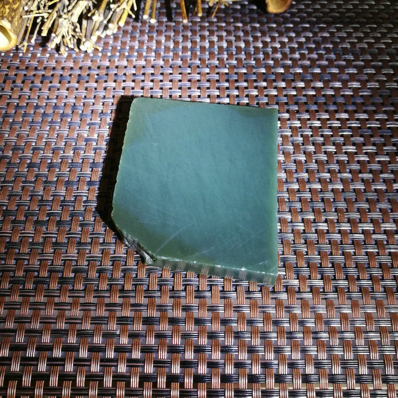 Natural Kunlun Jade Rough Nephrite Raw (92g,7X5.3X0.9cm)