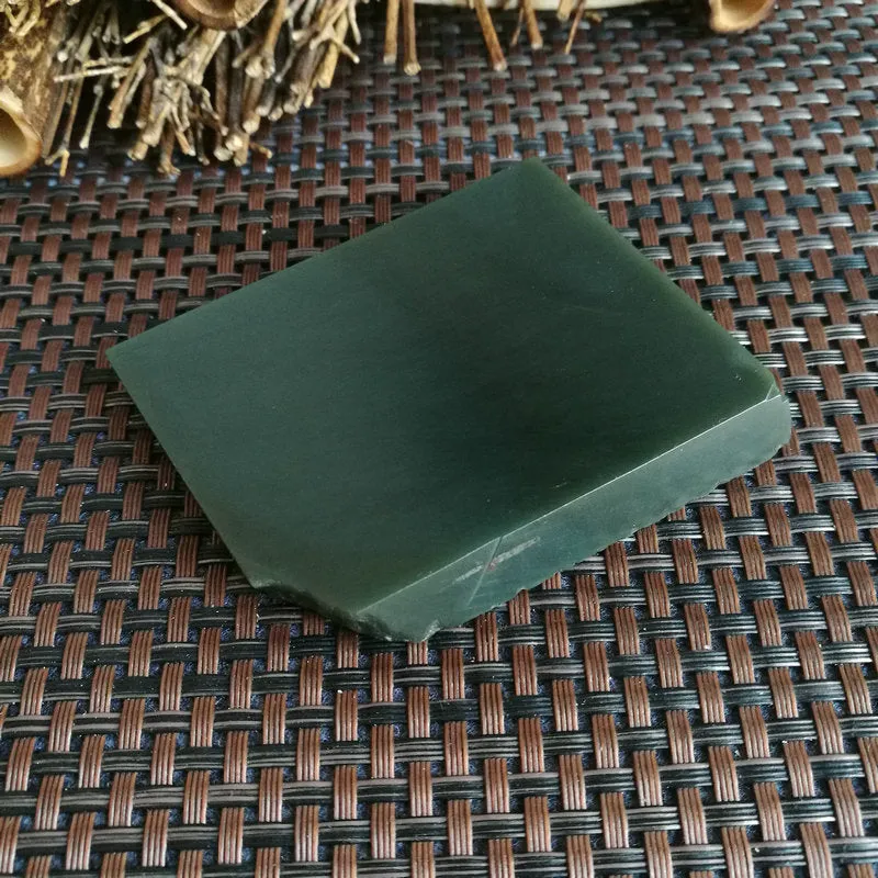 Natural Kunlun Jade Rough Nephrite Raw (92g,7X5.3X0.9cm)