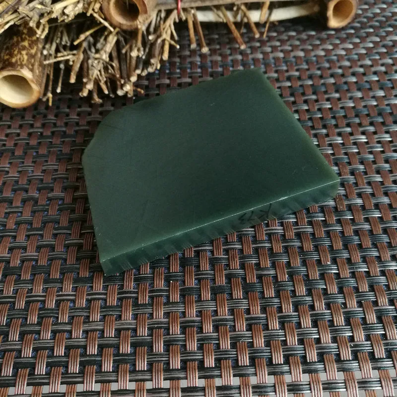 Natural Kunlun Jade Rough Nephrite Raw (92g,7X5.3X0.9cm)