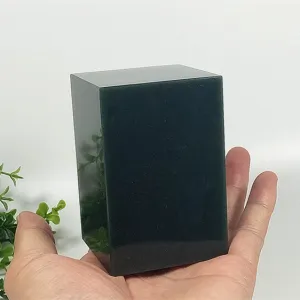 Natural Kunlun Jade Rough Nephrite Raw (975g, 9X6X6cm)