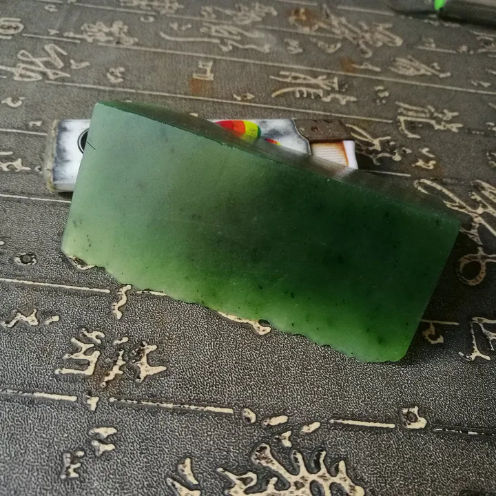 Natural Kunlun Jade Rough Nephrite Raw (97g, 7.9X3.5X1.6cm)