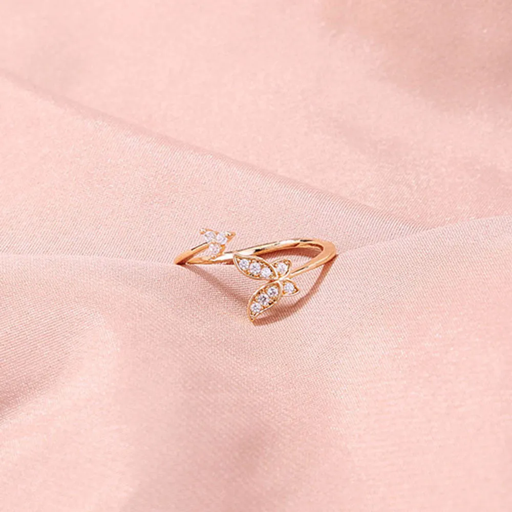 R642 - Retro Adjustable Inlaid Zircon Ring