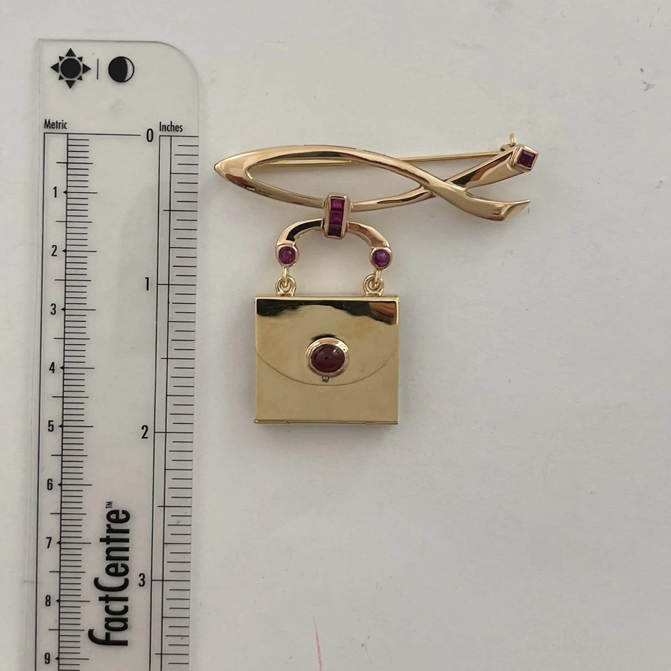 Retro Ruby Purse Locket (C.1944)
