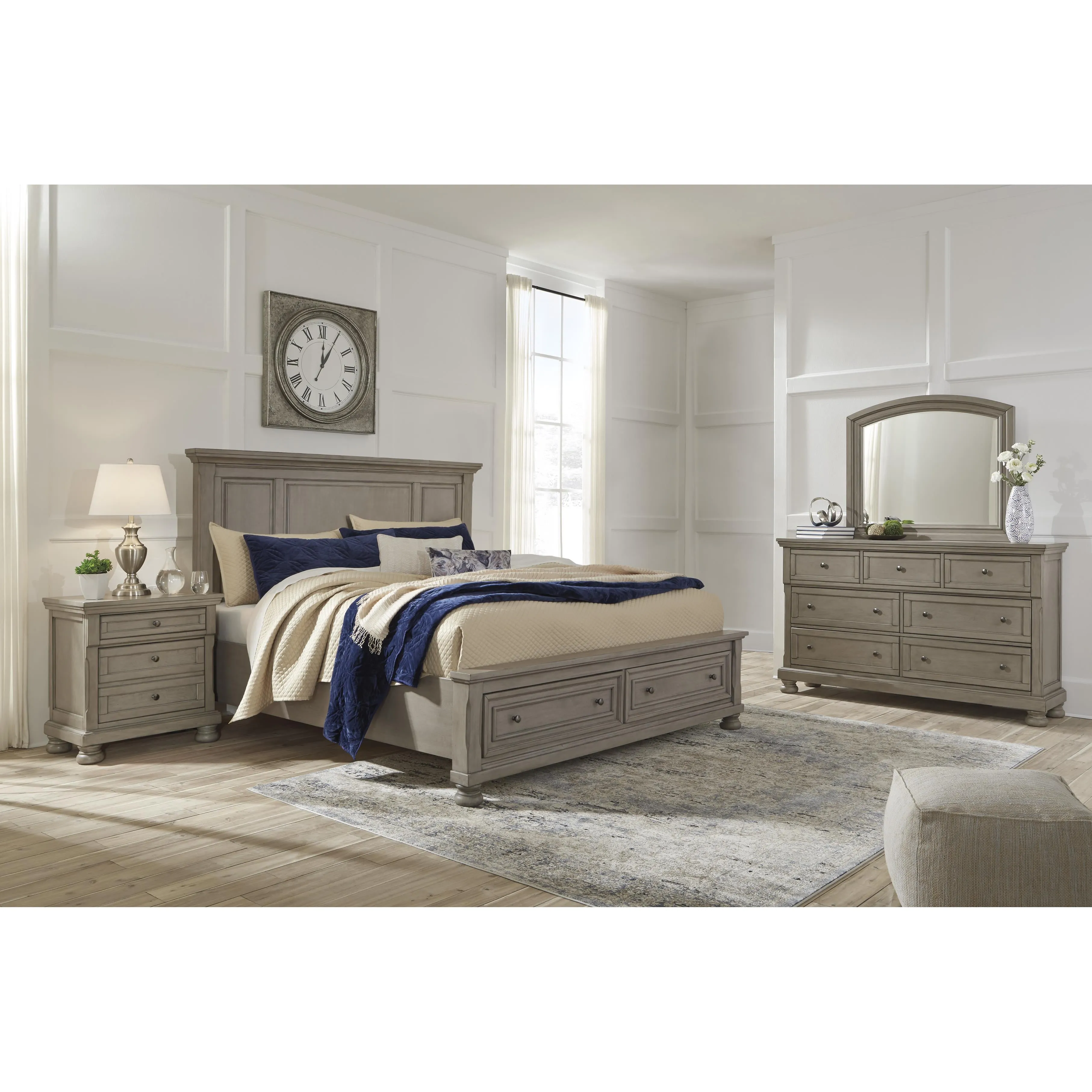 Signature Design by Ashley Lettner 7-Drawer Dresser with Mirror B733-31/B733-36