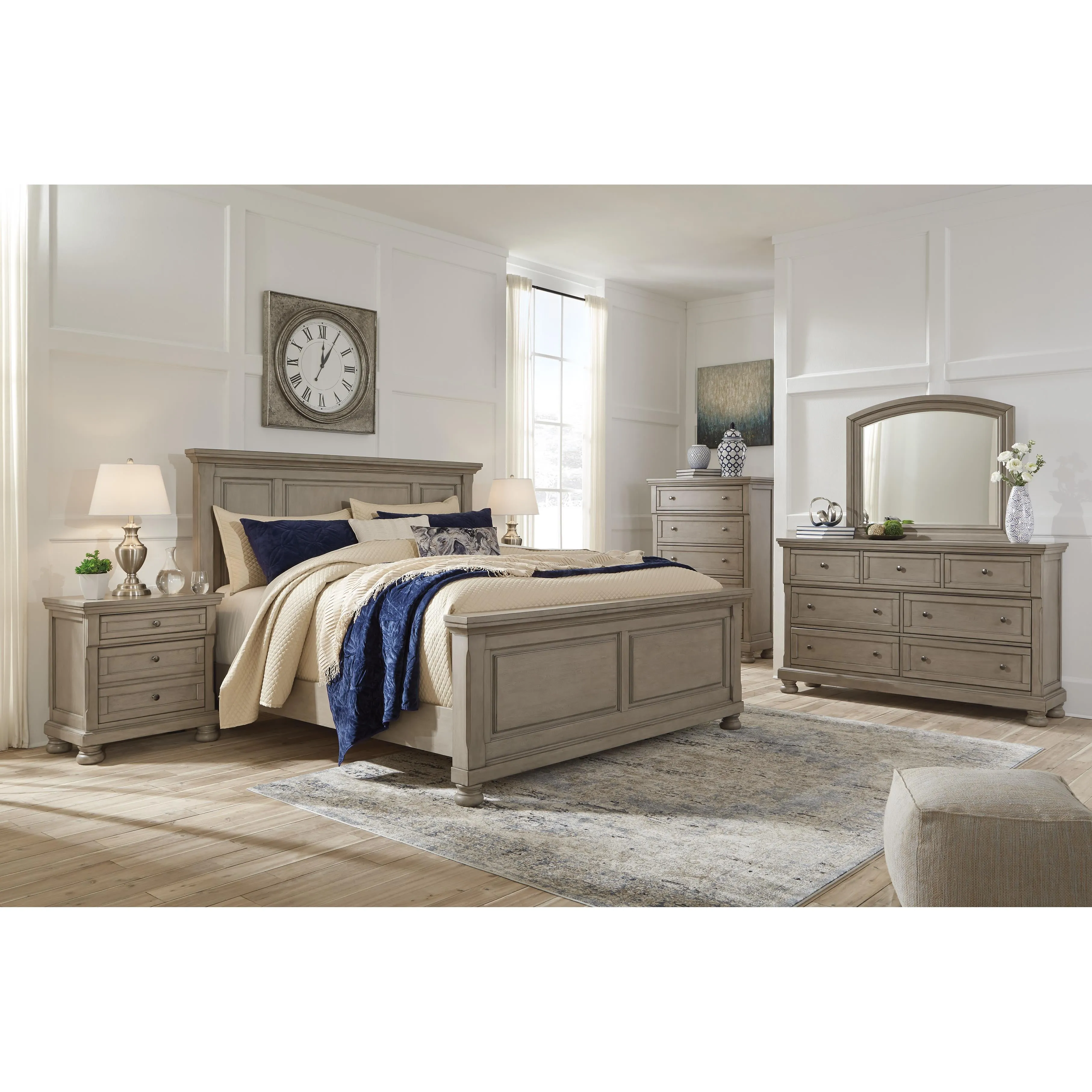 Signature Design by Ashley Lettner 7-Drawer Dresser with Mirror B733-31/B733-36