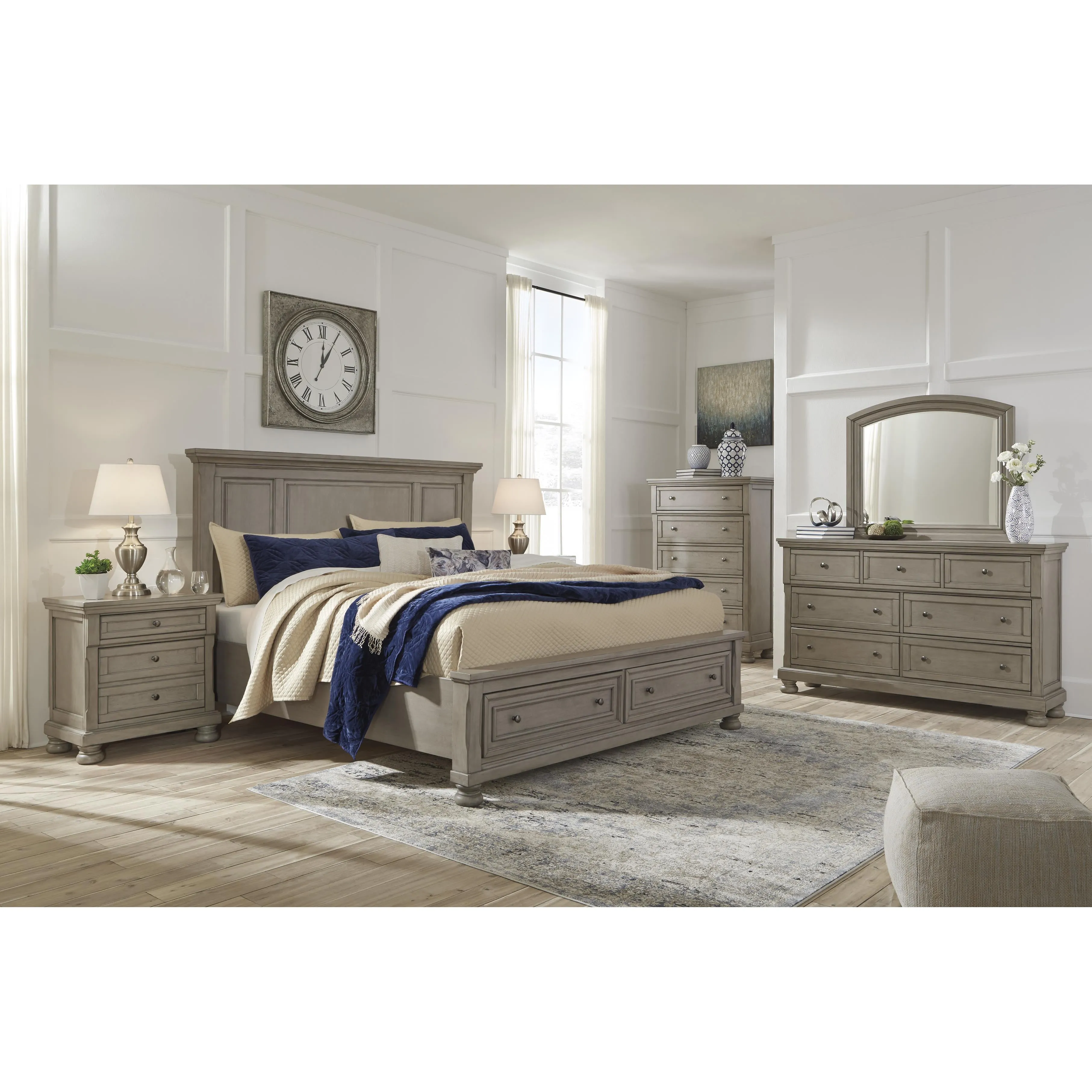 Signature Design by Ashley Lettner 7-Drawer Dresser with Mirror B733-31/B733-36