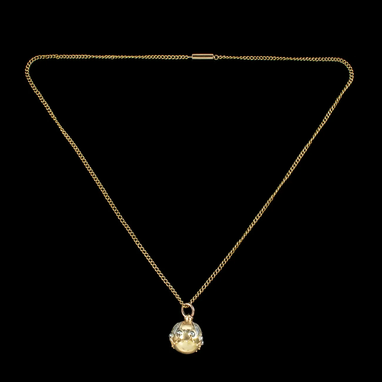 Vintage Orb Pendant Necklace 15ct Gold Platinum