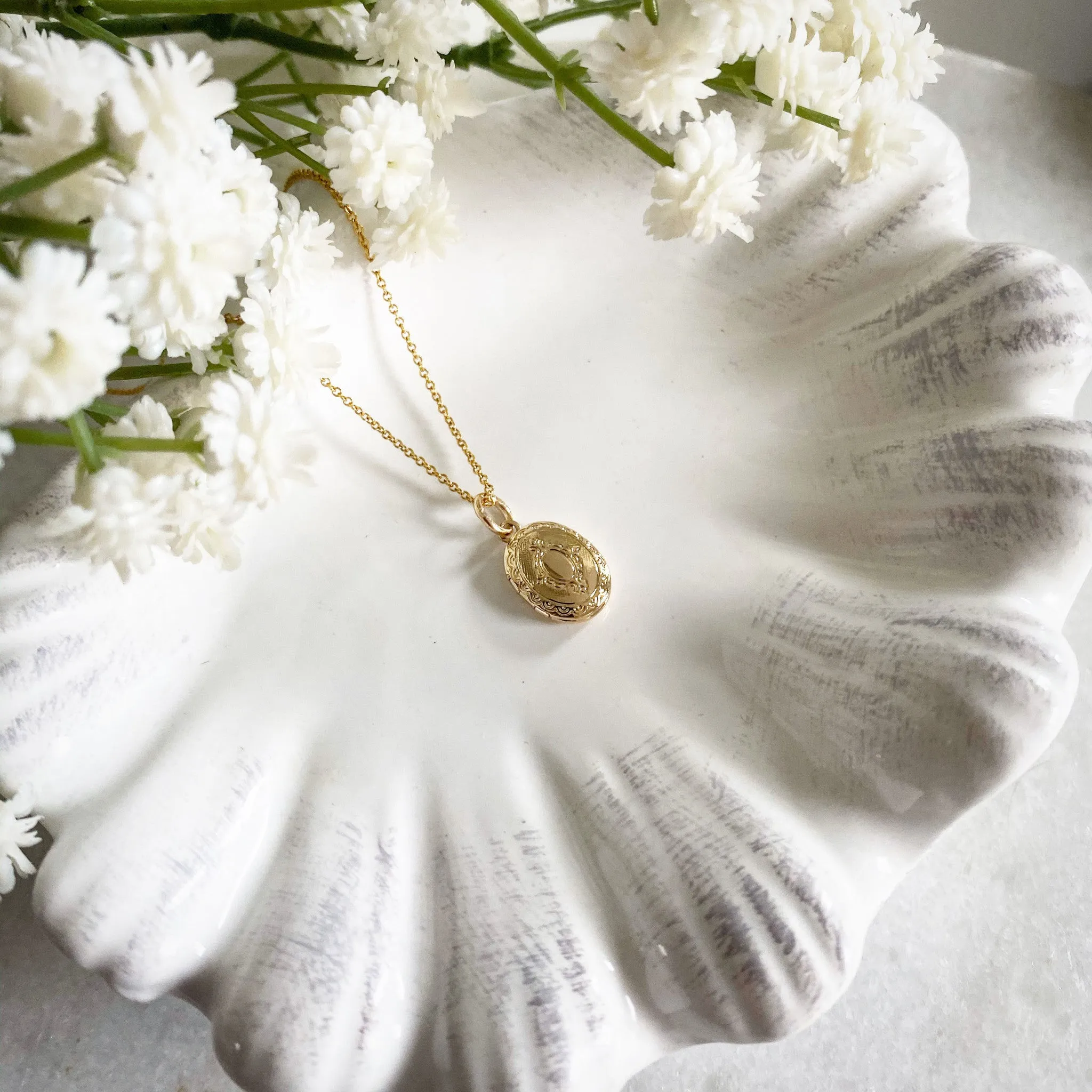Wisteria London Tabitha Mini Gold Oval Locket